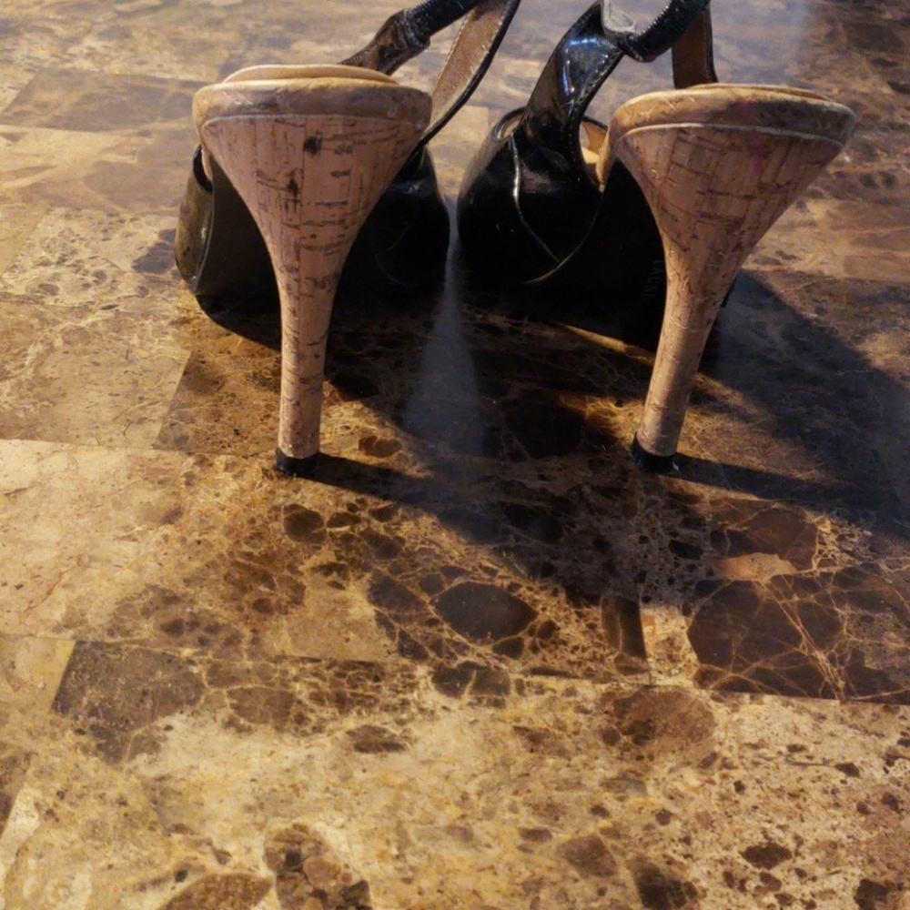 Heels - Picture 5 of 5